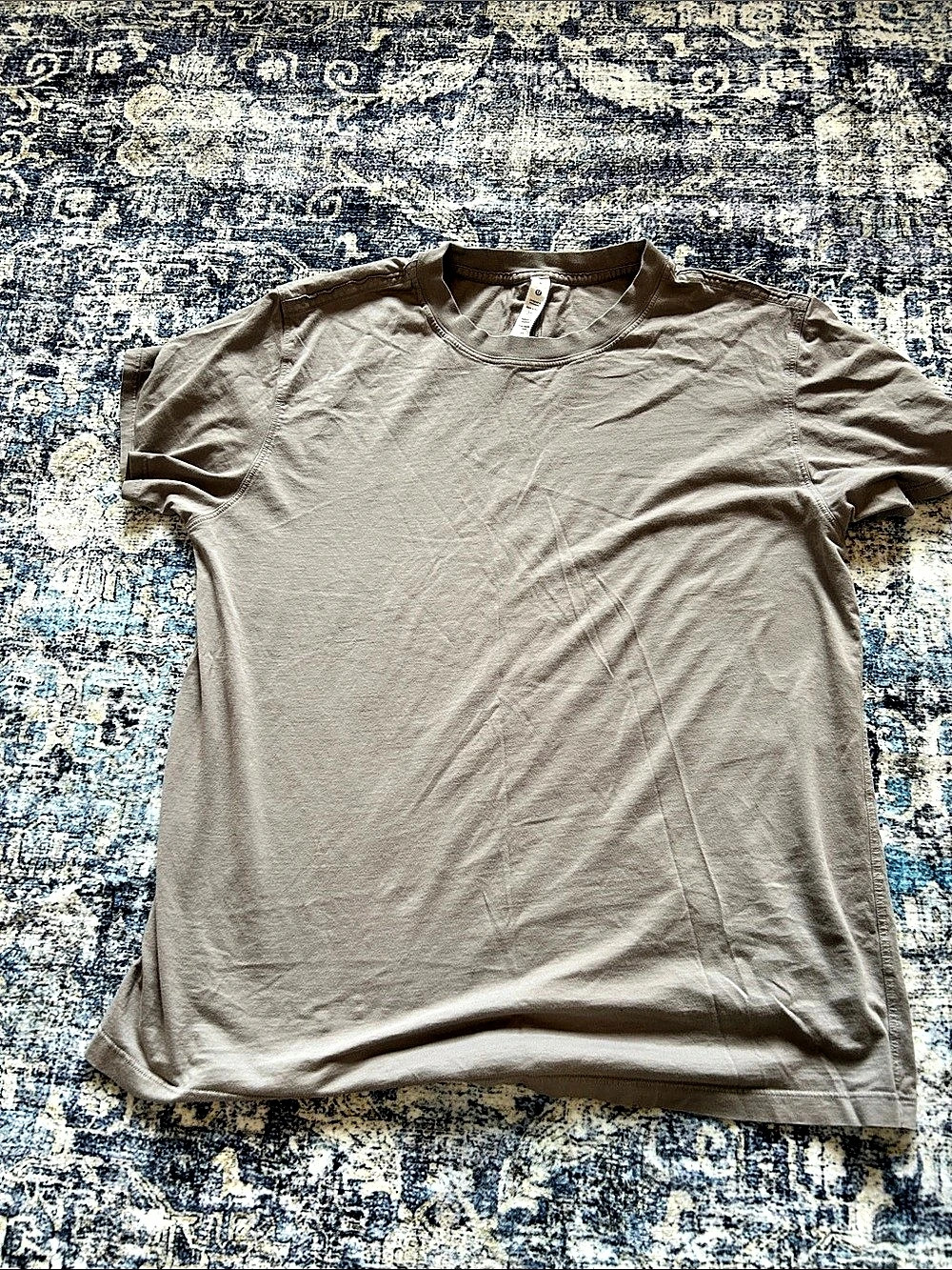 lululemon Short Sleeve Tee Brown Size 8